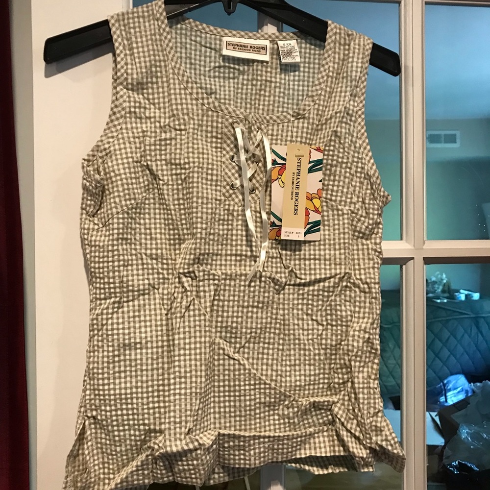 Stephanie Rogers top